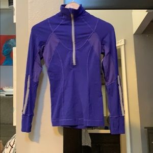 Lululemon long sleeve half zip.